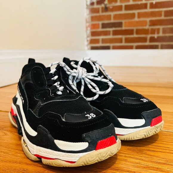 Balenciaga Triple S Sneaker Women's 38 US Size 8 EUC - Picture 4 of 16